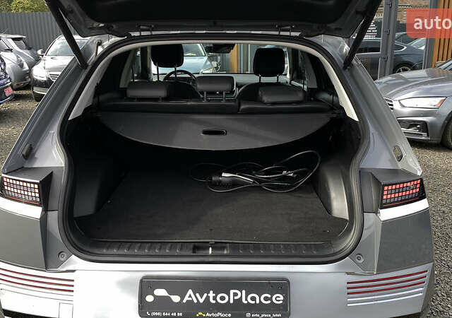 Серый Хендай Ioniq 5, объемом двигателя 0 л и пробегом 130 тыс. км за 28200 $, фото 95 на Automoto.ua