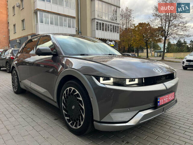 Серый Хендай Ioniq 5, объемом двигателя 0 л и пробегом 108 тыс. км за 26800 $, фото 3 на Automoto.ua