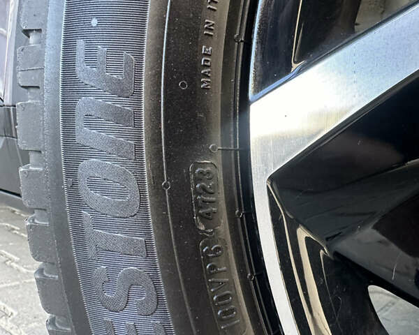 Серый Хендай Ioniq 5, объемом двигателя 0 л и пробегом 149 тыс. км за 22900 $, фото 64 на Automoto.ua