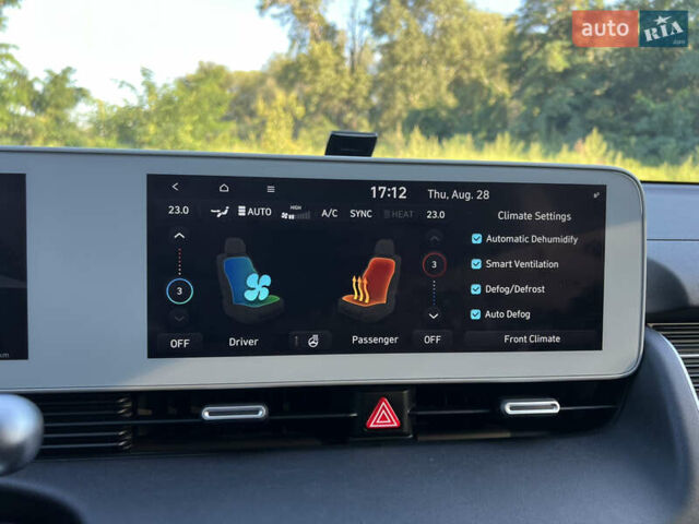 Серый Хендай Ioniq 5, объемом двигателя 0 л и пробегом 70 тыс. км за 27500 $, фото 33 на Automoto.ua