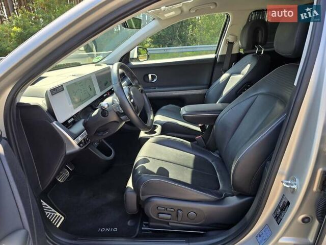 Серый Хендай Ioniq 5, объемом двигателя 0 л и пробегом 54 тыс. км за 34499 $, фото 48 на Automoto.ua