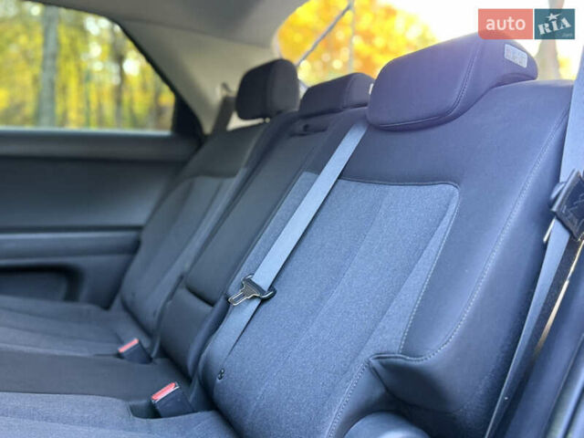 Серый Хендай Ioniq 5, объемом двигателя 0 л и пробегом 151 тыс. км за 21450 $, фото 71 на Automoto.ua