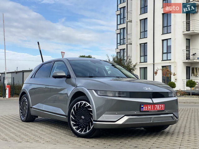 Серый Хендай Ioniq 5, объемом двигателя 0 л и пробегом 130 тыс. км за 28200 $, фото 163 на Automoto.ua