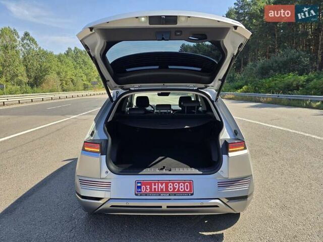Серый Хендай Ioniq 5, объемом двигателя 0 л и пробегом 54 тыс. км за 34499 $, фото 70 на Automoto.ua