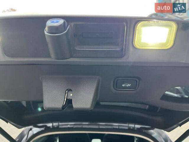 Серый Хендай Ioniq 5, объемом двигателя 0 л и пробегом 108 тыс. км за 26800 $, фото 19 на Automoto.ua