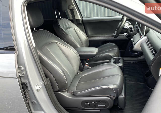 Серый Хендай Ioniq 5, объемом двигателя 0 л и пробегом 130 тыс. км за 28200 $, фото 89 на Automoto.ua