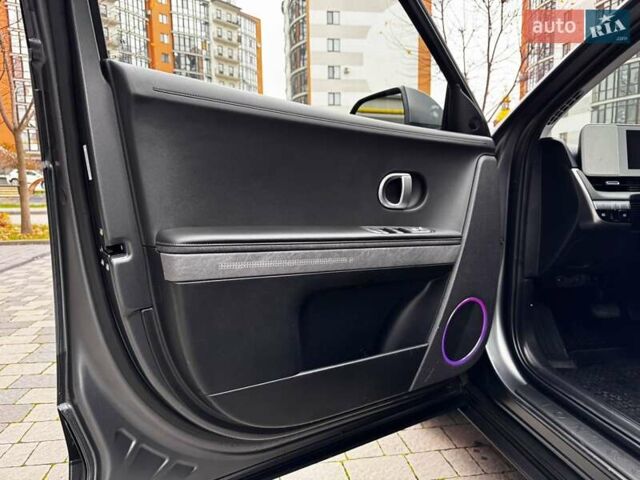 Сірий Хендай Ioniq 5, об'ємом двигуна 0 л та пробігом 43 тис. км за 28900 $, фото 24 на Automoto.ua