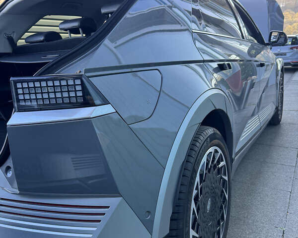 Сірий Хендай Ioniq 5, об'ємом двигуна 0 л та пробігом 93 тис. км за 28200 $, фото 12 на Automoto.ua