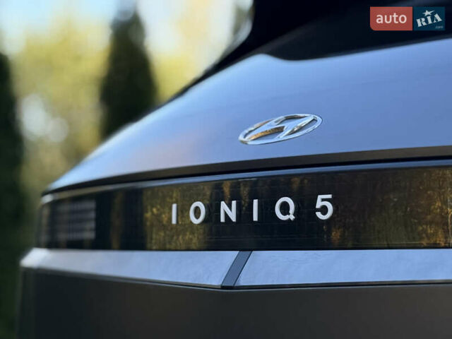 Серый Хендай Ioniq 5, объемом двигателя 0 л и пробегом 151 тыс. км за 21450 $, фото 30 на Automoto.ua
