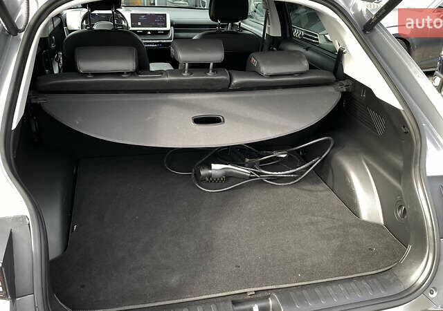 Серый Хендай Ioniq 5, объемом двигателя 0 л и пробегом 130 тыс. км за 28200 $, фото 93 на Automoto.ua