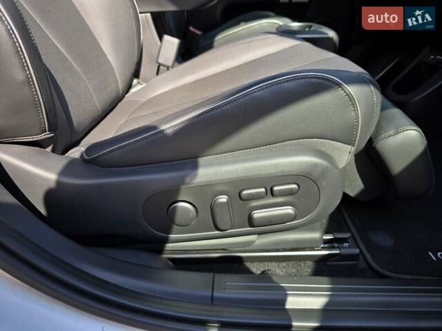 Серый Хендай Ioniq 5, объемом двигателя 0 л и пробегом 54 тыс. км за 34499 $, фото 88 на Automoto.ua