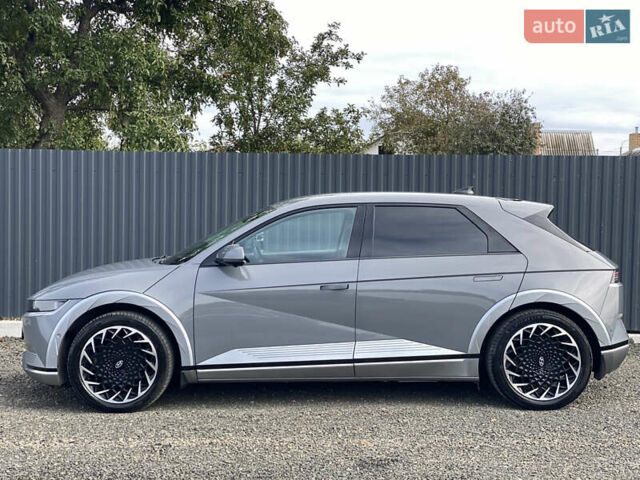 Серый Хендай Ioniq 5, объемом двигателя 0 л и пробегом 130 тыс. км за 28200 $, фото 142 на Automoto.ua