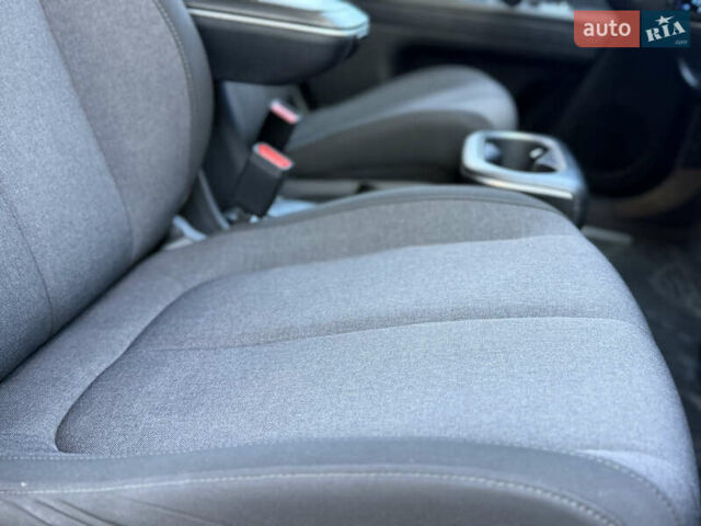 Серый Хендай Ioniq 5, объемом двигателя 0 л и пробегом 158 тыс. км за 19900 $, фото 57 на Automoto.ua