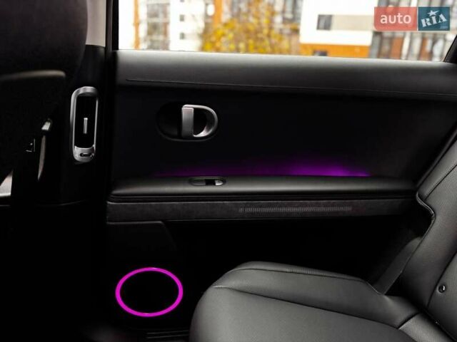 Сірий Хендай Ioniq 5, об'ємом двигуна 0 л та пробігом 43 тис. км за 28900 $, фото 50 на Automoto.ua