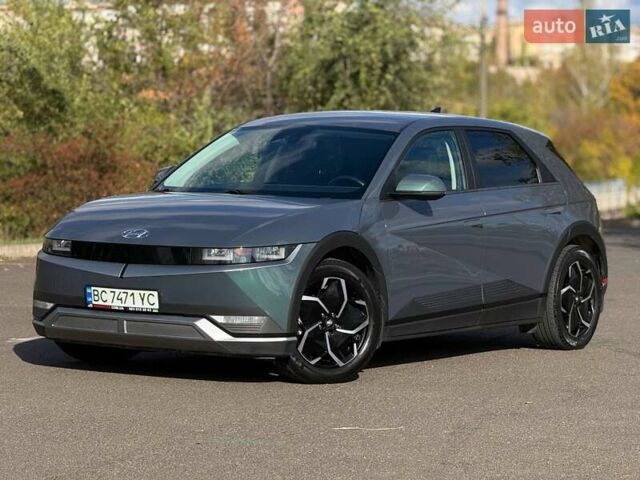 Серый Хендай Ioniq 5, объемом двигателя 0 л и пробегом 90 тыс. км за 23500 $, фото 1 на Automoto.ua