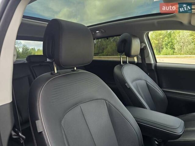 Сірий Хендай Ioniq 5, об'ємом двигуна 0 л та пробігом 40 тис. км за 36399 $, фото 66 на Automoto.ua