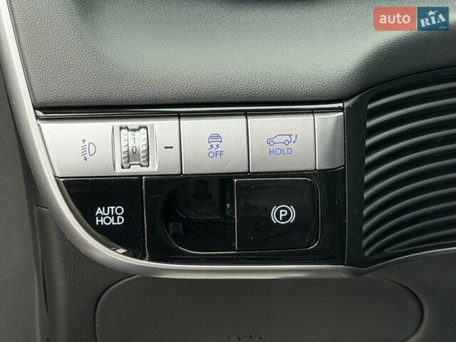 Сірий Хендай Ioniq 5, об'ємом двигуна 0 л та пробігом 65 тис. км за 34999 $, фото 106 на Automoto.ua