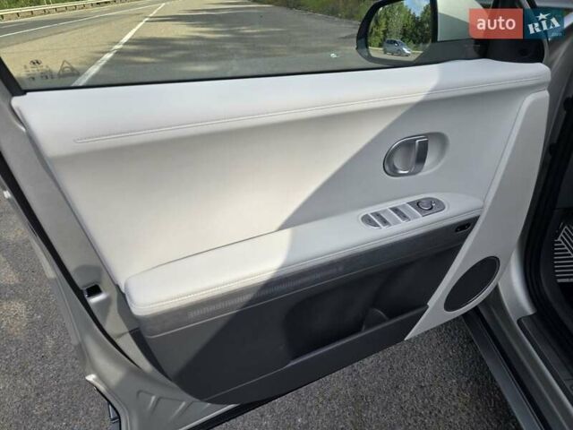Сірий Хендай Ioniq 5, об'ємом двигуна 0 л та пробігом 35 тис. км за 36699 $, фото 26 на Automoto.ua