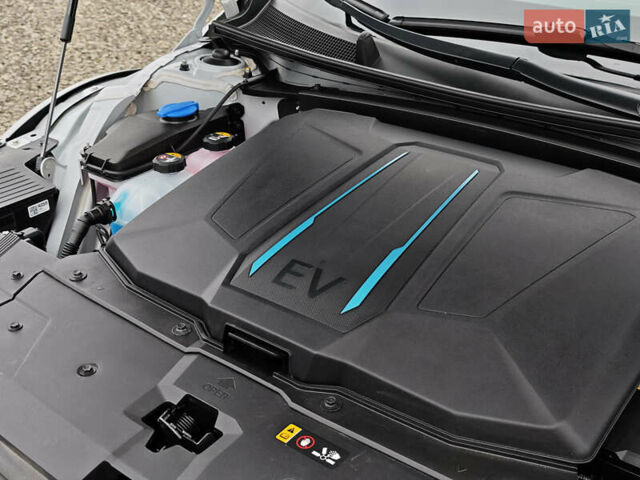 Серый Хендай Ioniq 5, объемом двигателя 0 л и пробегом 61 тыс. км за 29000 $, фото 75 на Automoto.ua