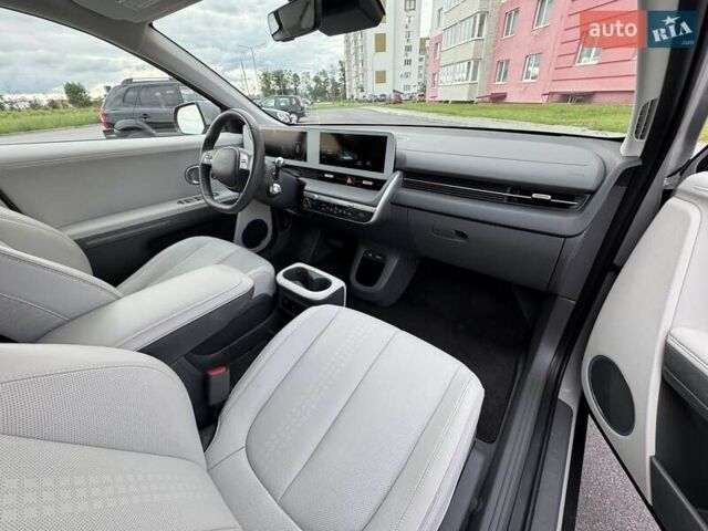 Серый Хендай Ioniq 5, объемом двигателя 0 л и пробегом 13 тыс. км за 28000 $, фото 23 на Automoto.ua