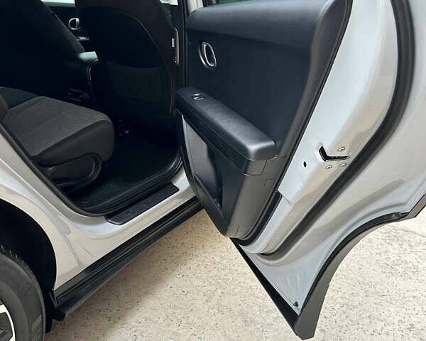 Сірий Хендай Ioniq 5, об'ємом двигуна 0 л та пробігом 151 тис. км за 22700 $, фото 60 на Automoto.ua