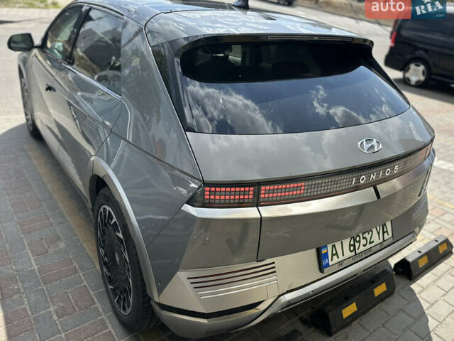 Сірий Хендай Ioniq 5, об'ємом двигуна 0 л та пробігом 105 тис. км за 33000 $, фото 4 на Automoto.ua