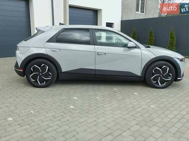 Сірий Хендай Ioniq 5, об'ємом двигуна 0 л та пробігом 49 тис. км за 26300 $, фото 4 на Automoto.ua
