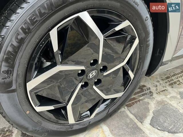 Серый Хендай Ioniq 5, объемом двигателя 0 л и пробегом 55 тыс. км за 24999 $, фото 12 на Automoto.ua
