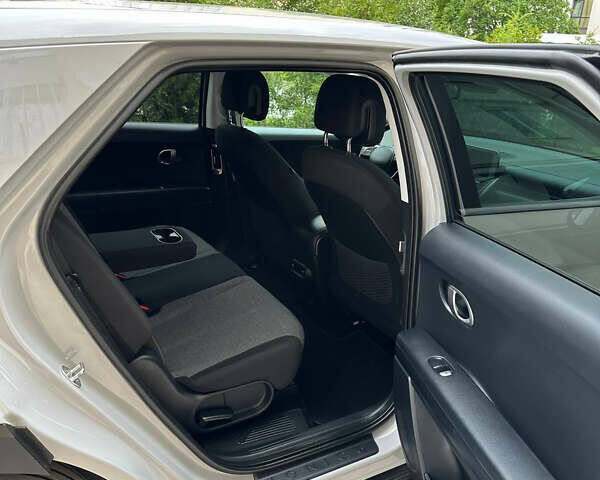 Сірий Хендай Ioniq 5, об'ємом двигуна 0 л та пробігом 151 тис. км за 22700 $, фото 51 на Automoto.ua