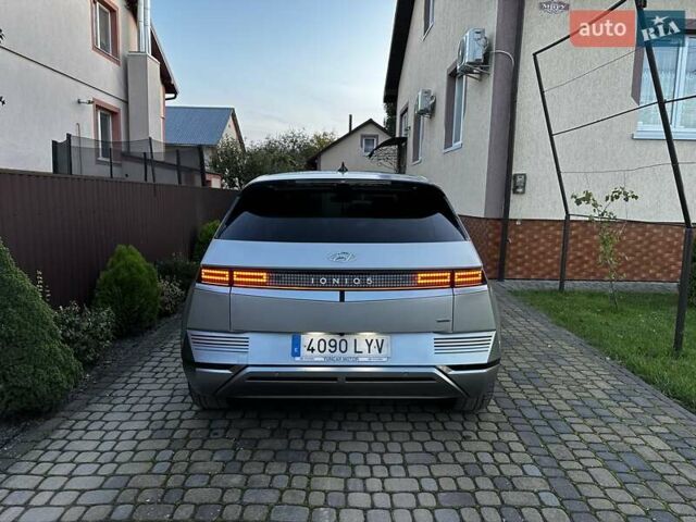 Серый Хендай Ioniq 5, объемом двигателя 0 л и пробегом 84 тыс. км за 31700 $, фото 4 на Automoto.ua