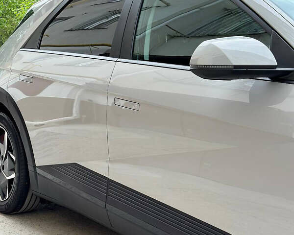 Сірий Хендай Ioniq 5, об'ємом двигуна 0 л та пробігом 151 тис. км за 22700 $, фото 113 на Automoto.ua