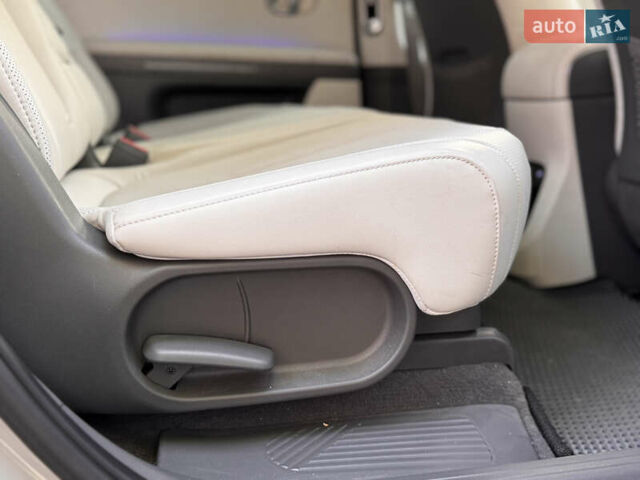 Серый Хендай Ioniq 5, объемом двигателя 0 л и пробегом 35 тыс. км за 29000 $, фото 51 на Automoto.ua