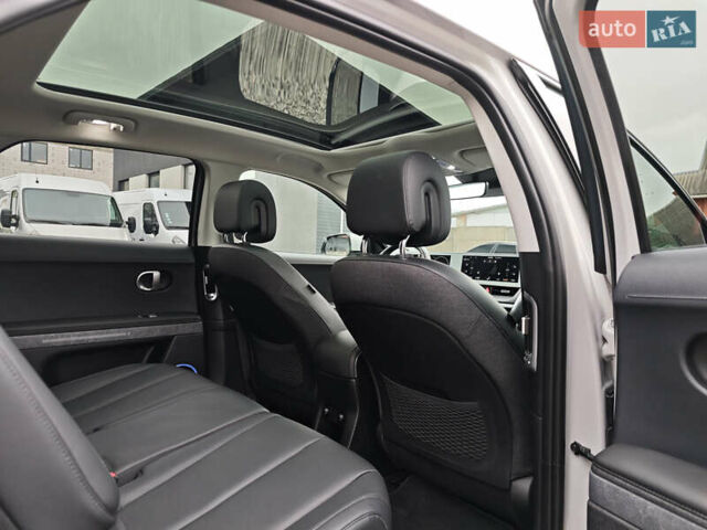 Серый Хендай Ioniq 5, объемом двигателя 0 л и пробегом 61 тыс. км за 29000 $, фото 65 на Automoto.ua