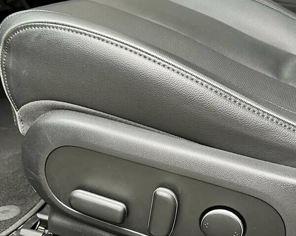 Серый Хендай Ioniq 5, объемом двигателя 0 л и пробегом 163 тыс. км за 22999 $, фото 25 на Automoto.ua