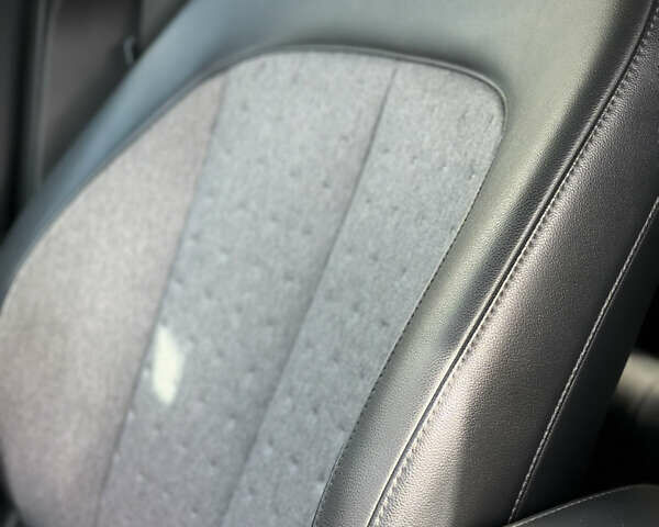 Серый Хендай Ioniq 5, объемом двигателя 0 л и пробегом 185 тыс. км за 23900 $, фото 75 на Automoto.ua