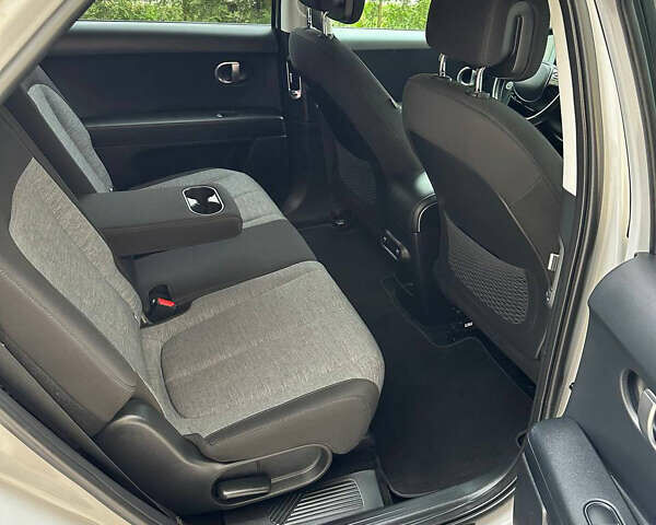 Сірий Хендай Ioniq 5, об'ємом двигуна 0 л та пробігом 151 тис. км за 22700 $, фото 52 на Automoto.ua