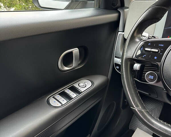 Сірий Хендай Ioniq 5, об'ємом двигуна 0 л та пробігом 151 тис. км за 22700 $, фото 43 на Automoto.ua