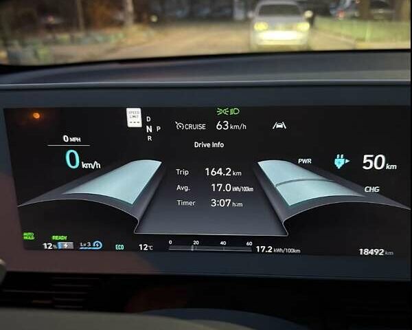Серый Хендай Ioniq 5, объемом двигателя 0 л и пробегом 19 тыс. км за 28500 $, фото 5 на Automoto.ua