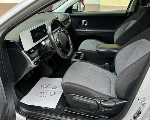 Сірий Хендай Ioniq 5, об'ємом двигуна 0 л та пробігом 151 тис. км за 22700 $, фото 46 на Automoto.ua
