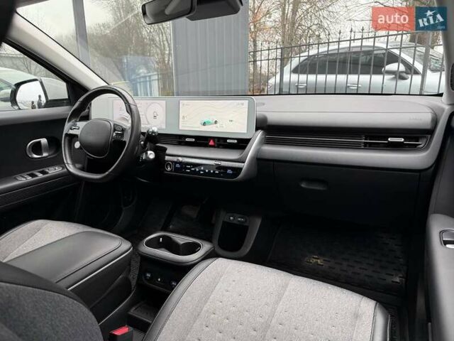 Сірий Хендай Ioniq 5, об'ємом двигуна 0 л та пробігом 43 тис. км за 29500 $, фото 29 на Automoto.ua