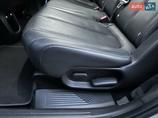 Серый Хендай Ioniq 5, объемом двигателя 0 л и пробегом 84 тыс. км за 31700 $, фото 33 на Automoto.ua