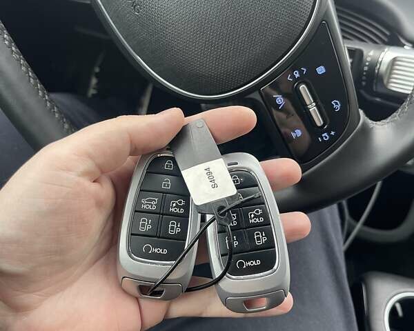 Серый Хендай Ioniq 5, объемом двигателя 0 л и пробегом 24 тыс. км за 41000 $, фото 15 на Automoto.ua