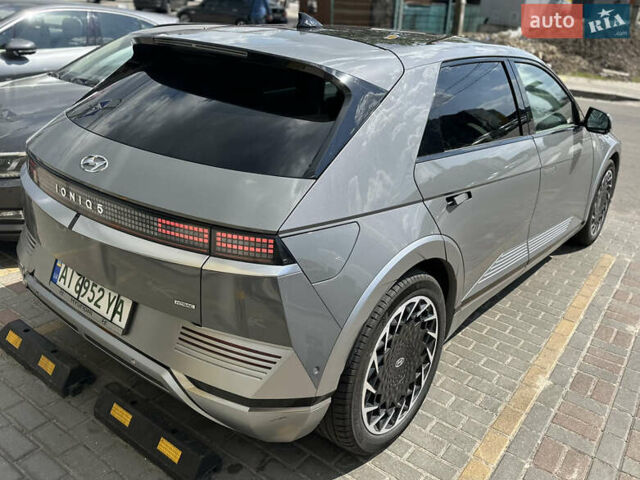 Сірий Хендай Ioniq 5, об'ємом двигуна 0 л та пробігом 105 тис. км за 33000 $, фото 3 на Automoto.ua