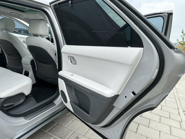 Серый Хендай Ioniq 5, объемом двигателя 0 л и пробегом 55 тыс. км за 29999 $, фото 32 на Automoto.ua