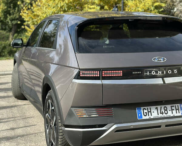 Серый Хендай Ioniq 5, объемом двигателя 0 л и пробегом 185 тыс. км за 23900 $, фото 21 на Automoto.ua