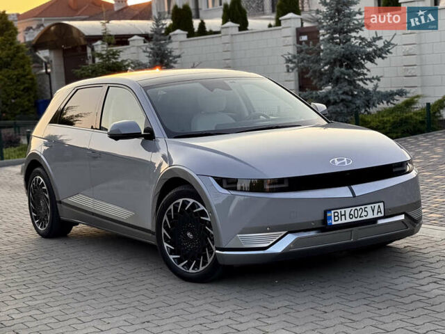 Серый Хендай Ioniq 5, объемом двигателя 0 л и пробегом 35 тыс. км за 29000 $, фото 7 на Automoto.ua