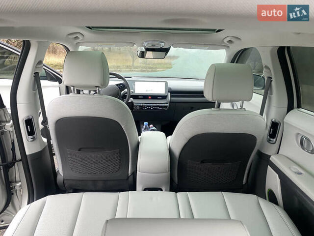 Серый Хендай Ioniq 5, объемом двигателя 0 л и пробегом 86 тыс. км за 26000 $, фото 19 на Automoto.ua