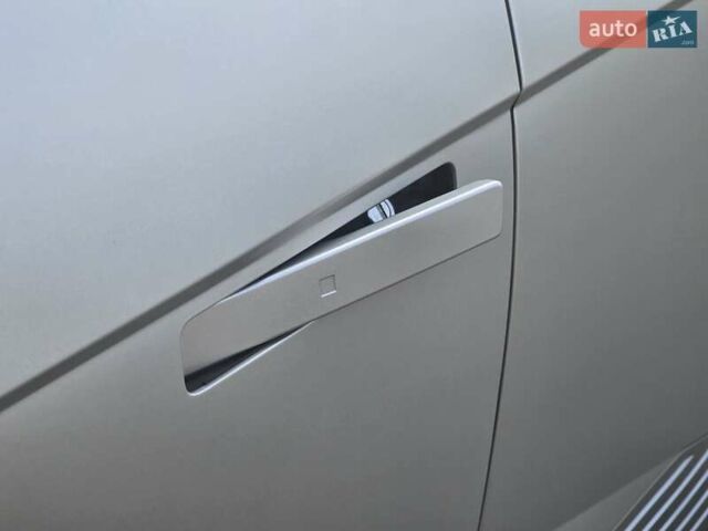 Сірий Хендай Ioniq 5, об'ємом двигуна 0 л та пробігом 35 тис. км за 36699 $, фото 19 на Automoto.ua