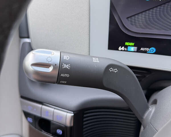 Серый Хендай Ioniq 5, объемом двигателя 0 л и пробегом 35 тыс. км за 29000 $, фото 62 на Automoto.ua