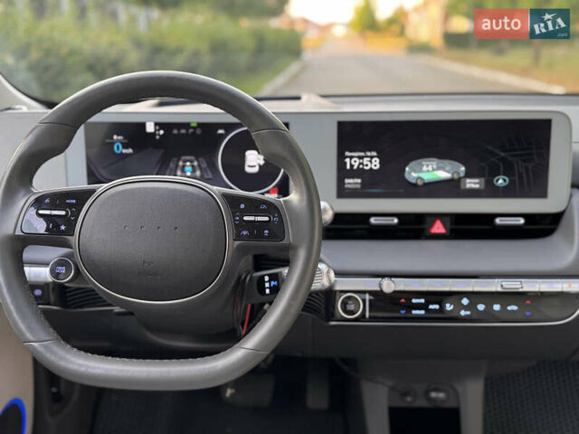 Серый Хендай Ioniq 5, объемом двигателя 0 л и пробегом 35 тыс. км за 29000 $, фото 48 на Automoto.ua